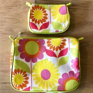 Brand New CLINIQUE Floral Makeup Bag Set / Cosmetic Bag Set One Large, One Small